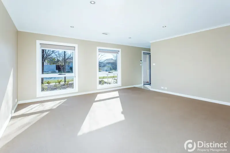 27 Donald Horne Street, Franklin, photo 5