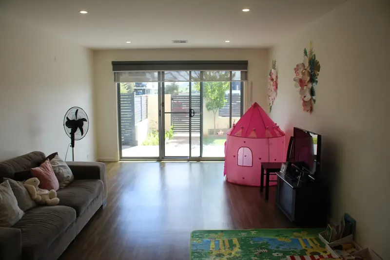 62/25 John Gorton Drive, Wright, photo 3