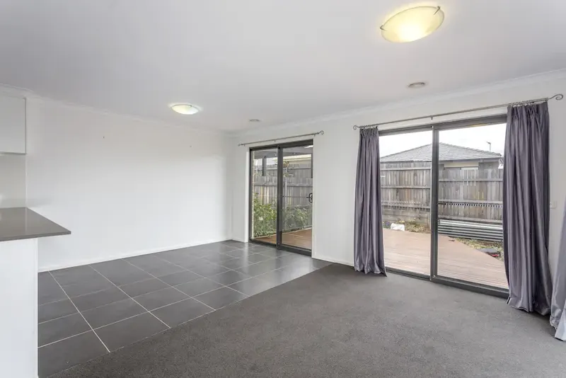12 Hugh Gilchrist Street, Casey, photo 2