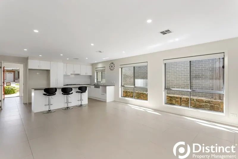 8 Victoria Owen Circuit, Casey, photo 6