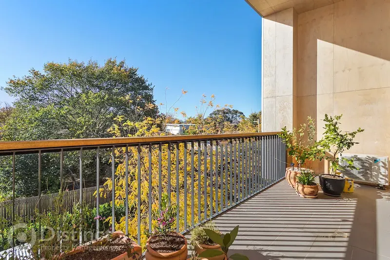 15/50 Lowanna Street, Braddon, photo 2