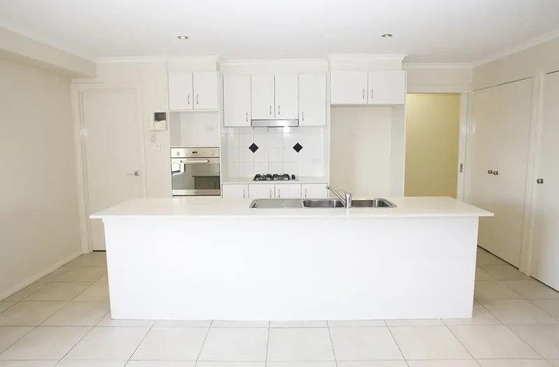 115 Anthony Rolfe Avenue, Gungahlin