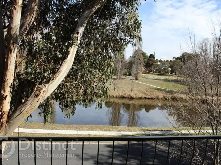 10/1 Mowatt Street, Queanbeyan, photo 2