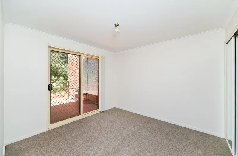 24/44 Jerrabomberra Avenue, Narrabundah, photo 5