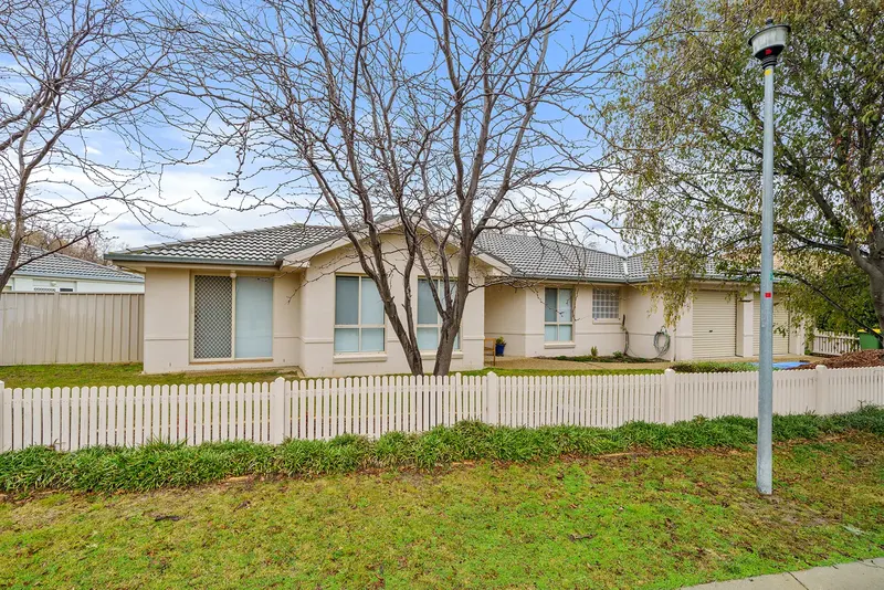 25 Bayside Court, Jerrabomberra NSW 2619, photo 14