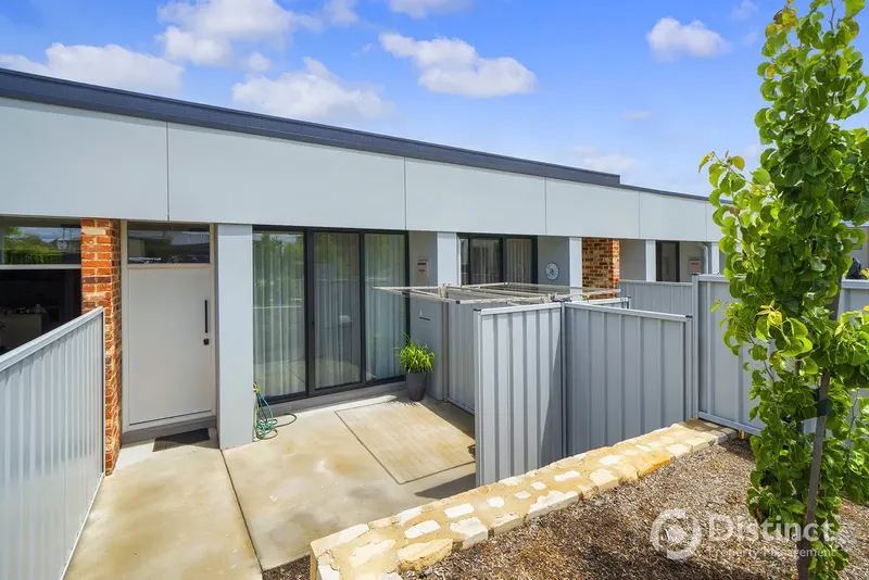 4/2 Bellette Street, Weston, photo 13