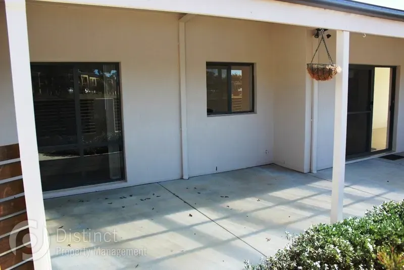 37 Dame Zara Street, Gungahlin, photo 18