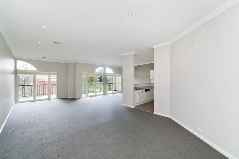 11/15 Fitzroy Crescent, Forrest, photo 2