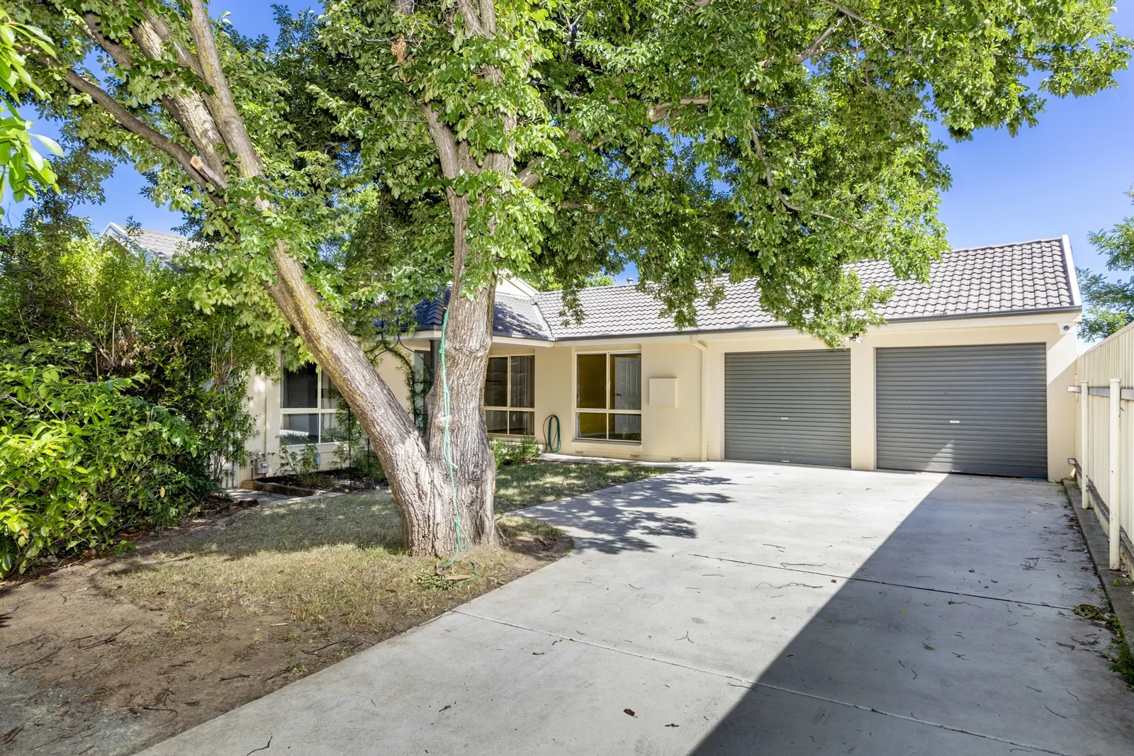 15 Piguenit Close, Lyneham, photo 1