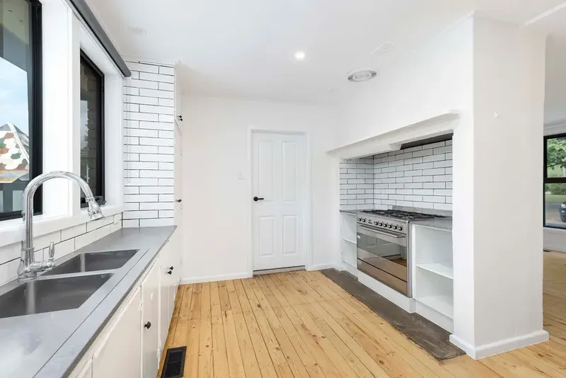 19 Bundeela Street, Narrabundah, photo 6