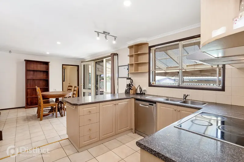 6 Tanner Place, Kambah, photo 4