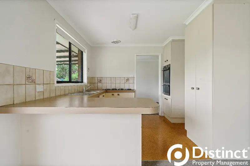 29 Ellerston Avenue, Isabella Plains, photo 2
