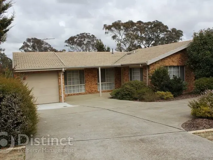 1/2 Koorong Place, Queanbeyan West, photo 2