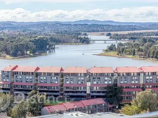 227/39 Benjamin Way, Belconnen, photo 2