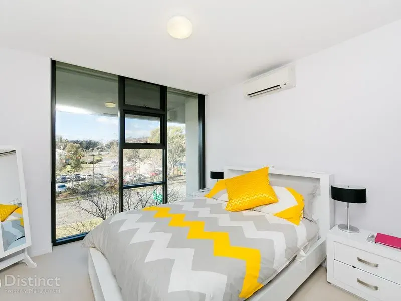 1/97 Eastern Valley Way, Belconnen, photo 4