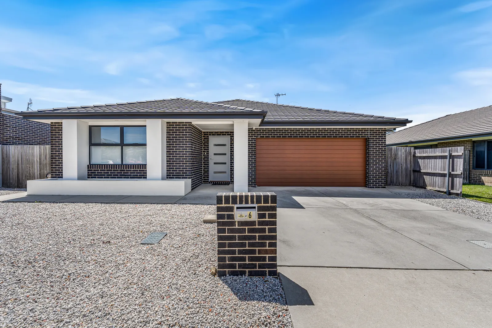 6 Helmrich Street, Moncrieff, photo 1