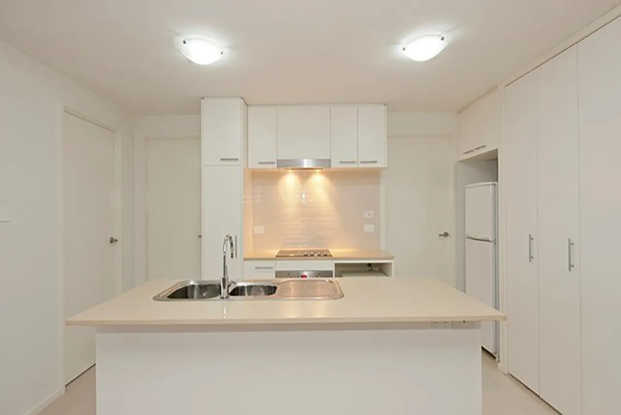 128/64 College Street, Belconnen, photo 1