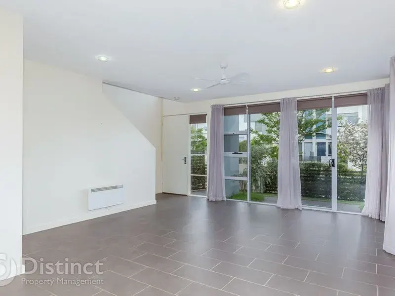 16 Parilla Street, Crace, photo 5