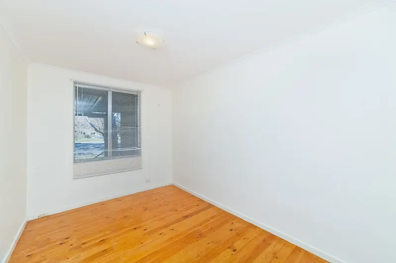 70 Nemarang Crescent, Waramanga ACT 2611, photo 4