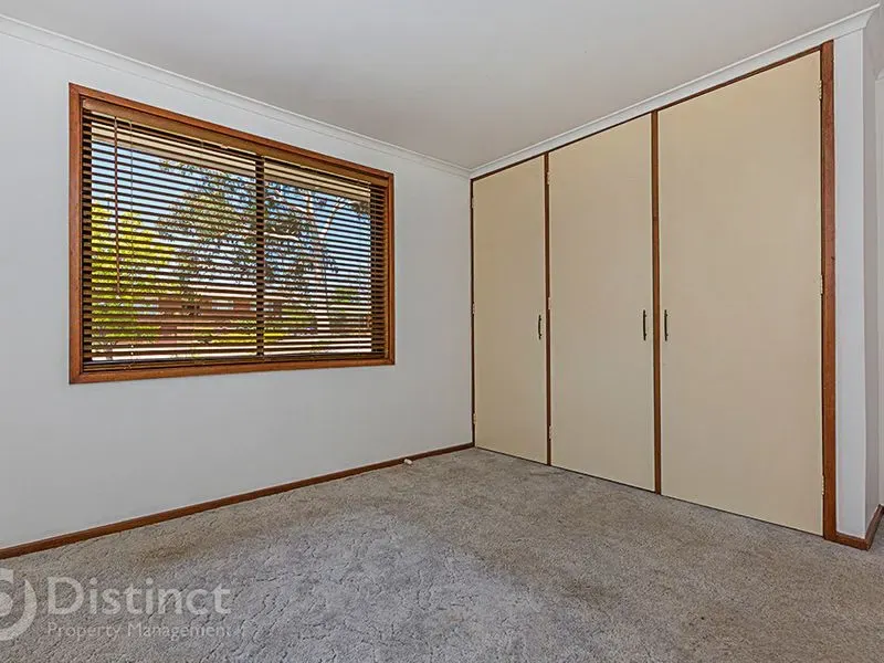 12 Shumack Street, Weetangera, photo 5