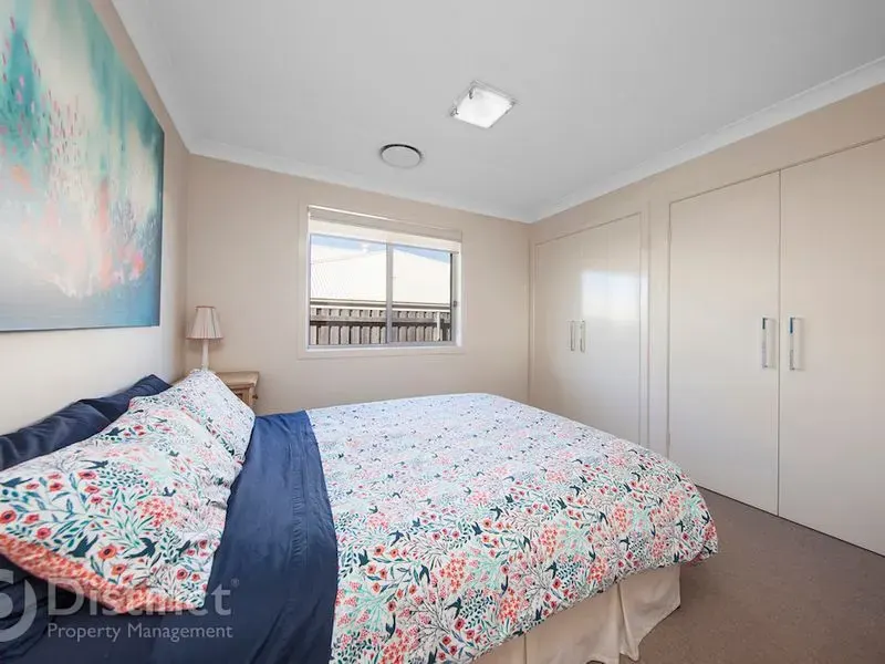 24 Doris Turner Street, Forde, photo 8