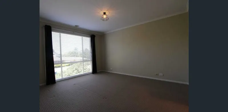 5 Sale Place, Amaroo, photo 12