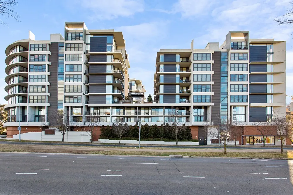 16/97 Eastern Valley Way, Belconnen, photo 1