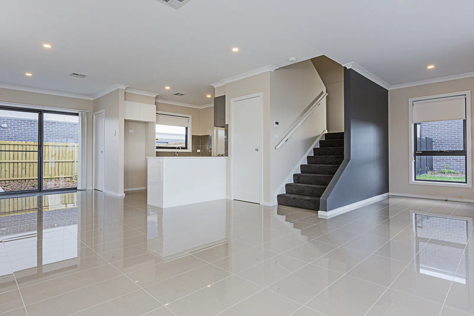 25 Bill Leng Street, Coombs, photo 1