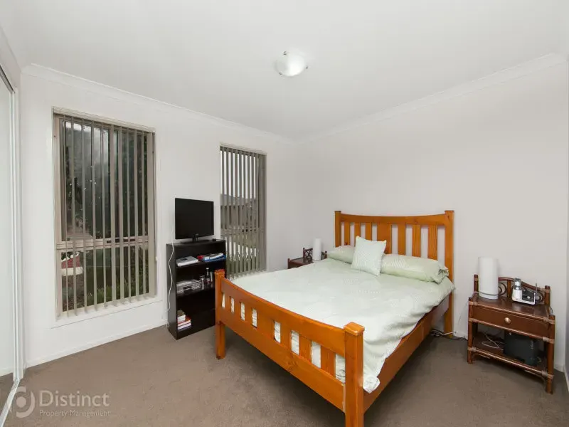 236 Kerrigan Street, Dunlop, photo 5