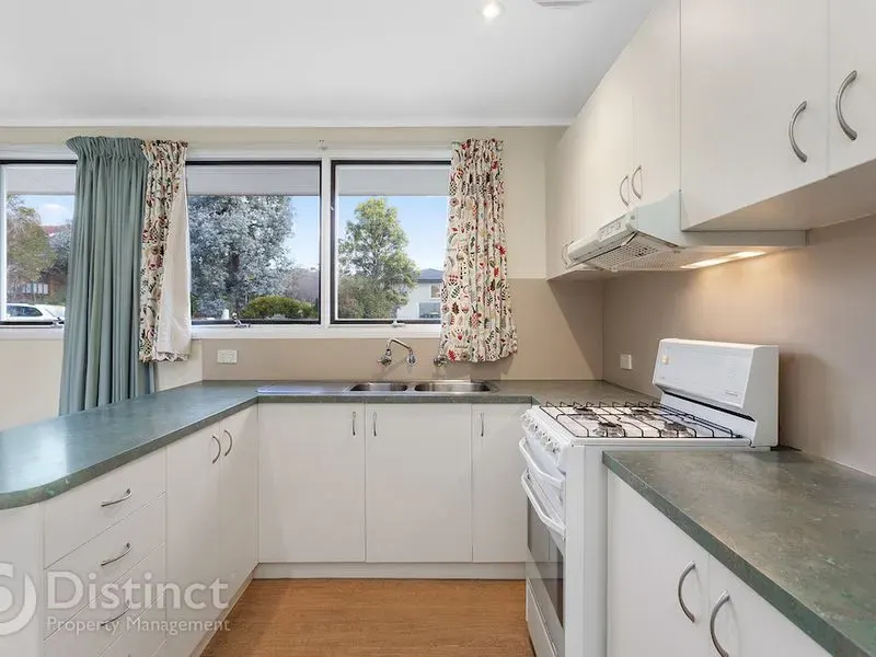 10 Bendigo Street, Fisher, photo 2