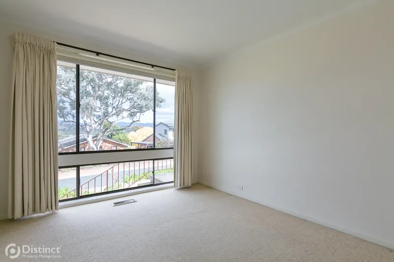 5 Simon Place, Kambah, photo 9