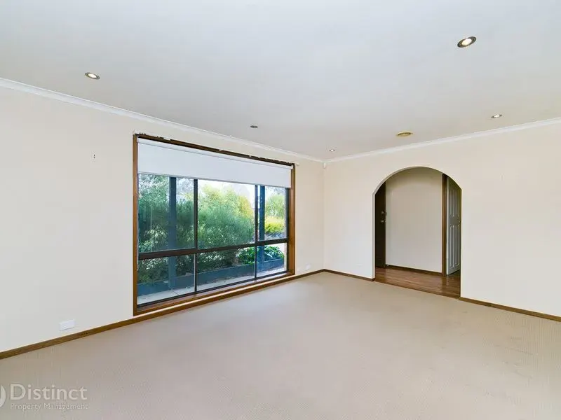 7 Barangaroo Street, Chisholm, photo 5