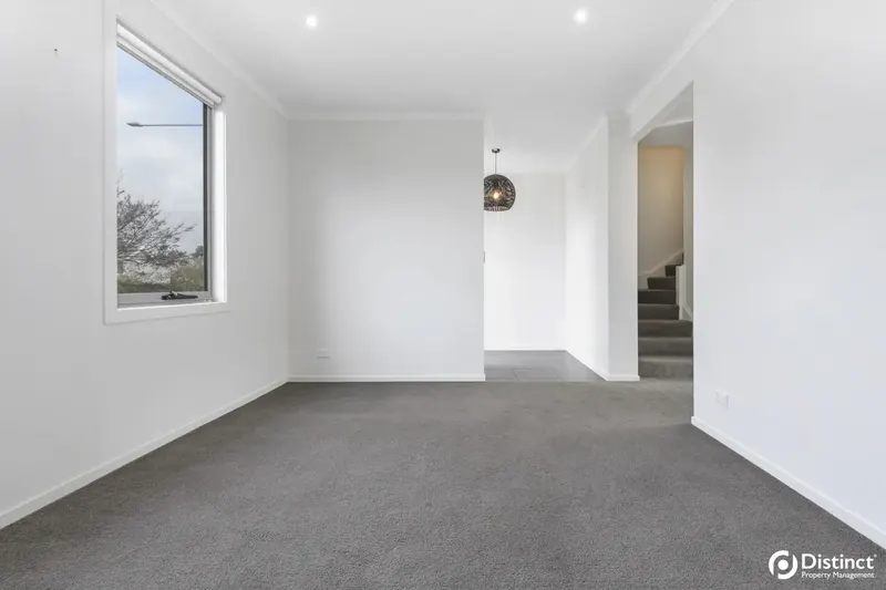 42 Manning Clark Crescent, Franklin, photo 4