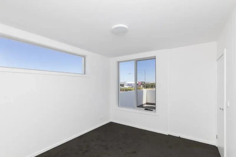 12/2 Manning Clarke Crescent, Franklin, photo 5