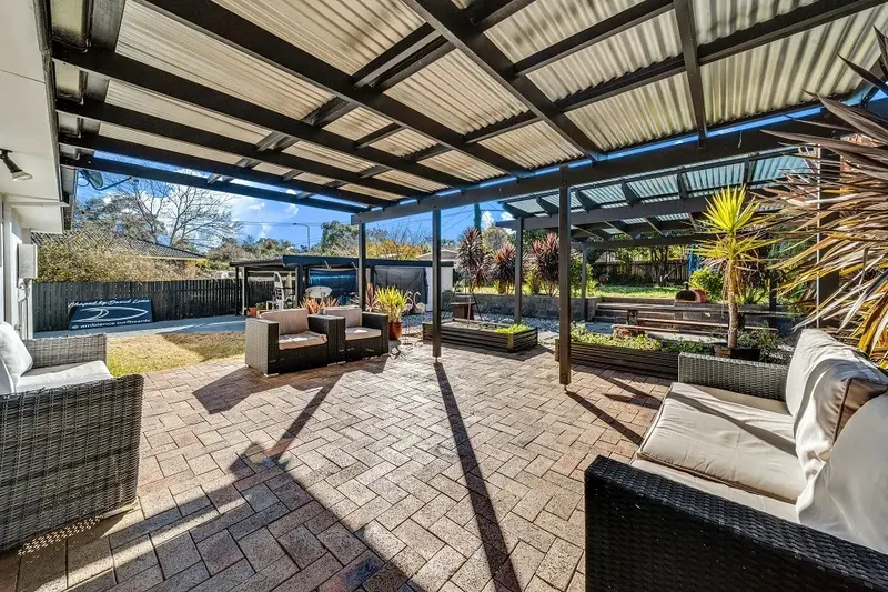 81 Summerland Circuit, Kambah ACT 2902, photo 6
