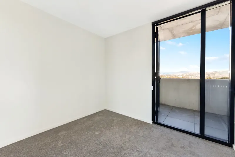 628/335 Anketell Street, Greenway, photo 7