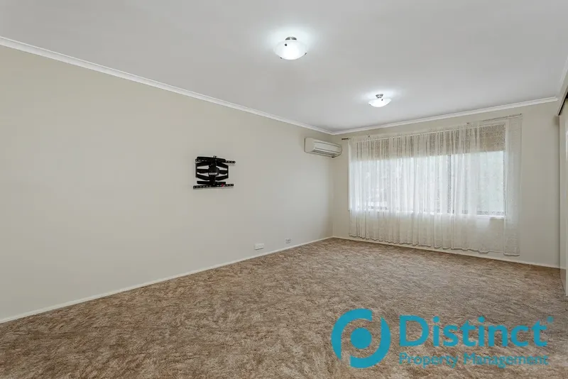 12 Macfarlan Place, Latham, photo 7