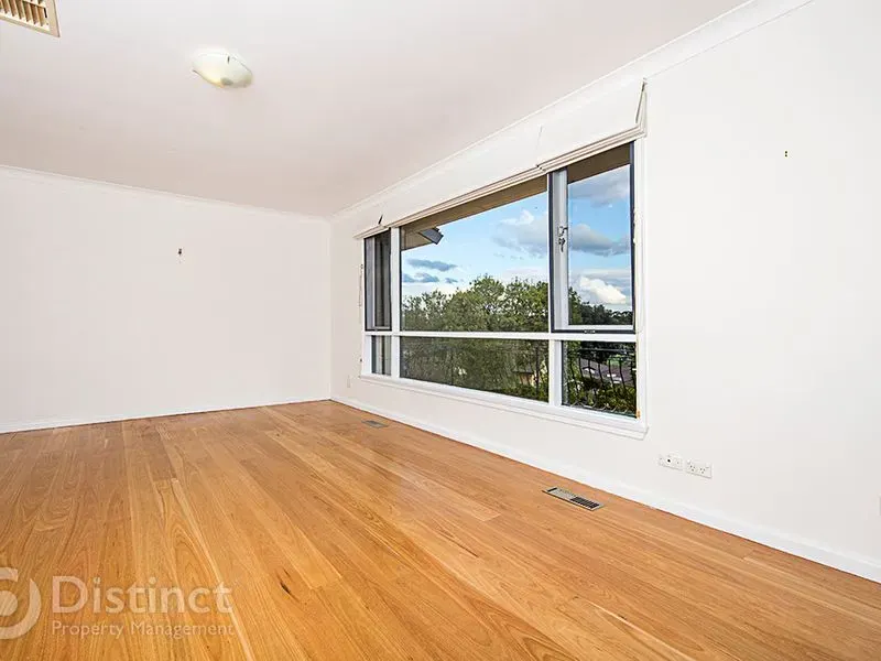 31 Deloraine Street, LYONS ACT 2606, photo 2