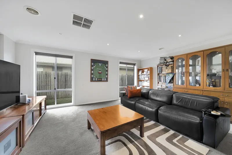 29 Ballantyne Crescent, Franklin, photo 3