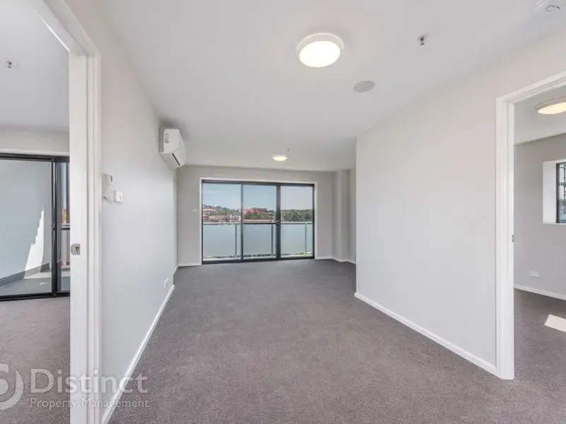 30/311 Anketell Street, Greenway, photo 4