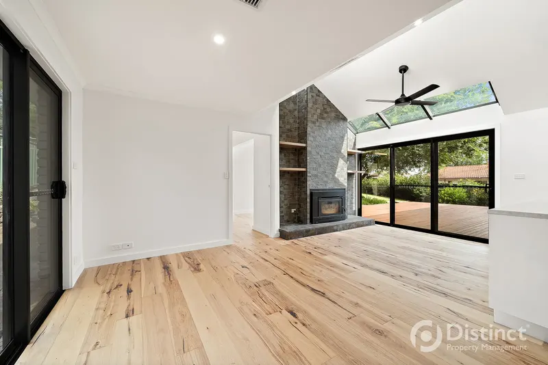 4 Achernar Close, Giralang, photo 7