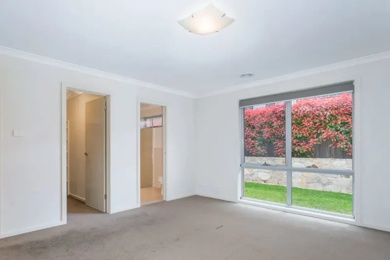 12 Victoria Owen Circuit, Casey, photo 9