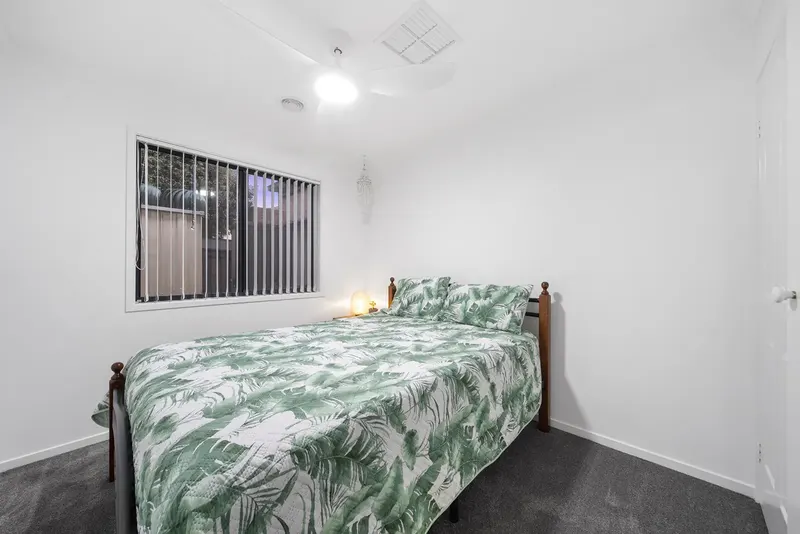 13 Diamond Street, Amaroo, photo 16