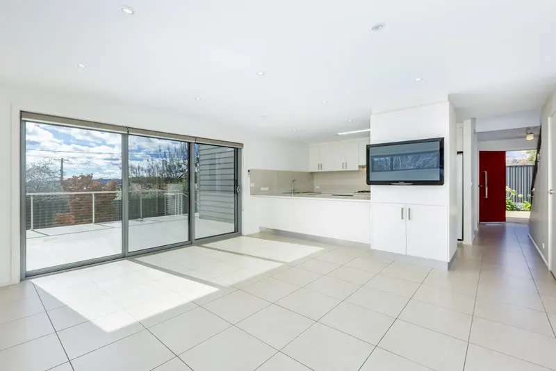 18b Stevenson Street, Torrens, photo 2