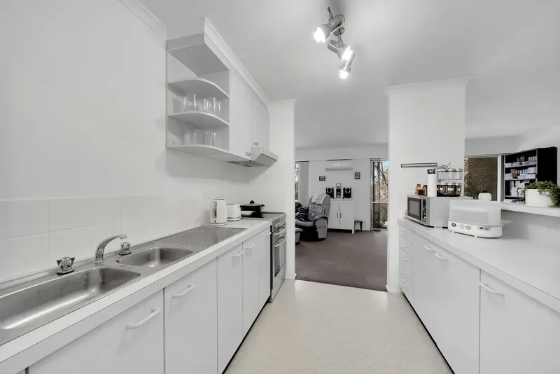 11/51 Totterdell Street, Belconnen, photo 4