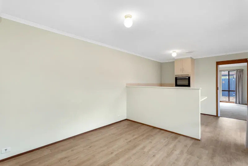10 Enright Crescent, Florey ACT 2615, photo 4