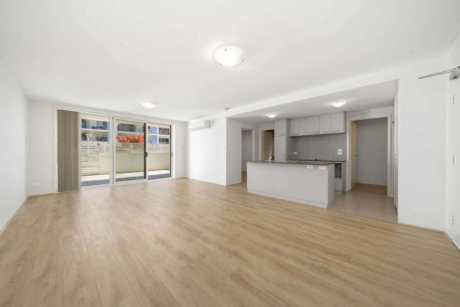 81/64 College Street, Belconnen, photo 1