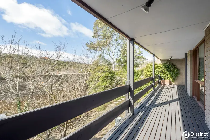 57 Barnet Close, Phillip, photo 2