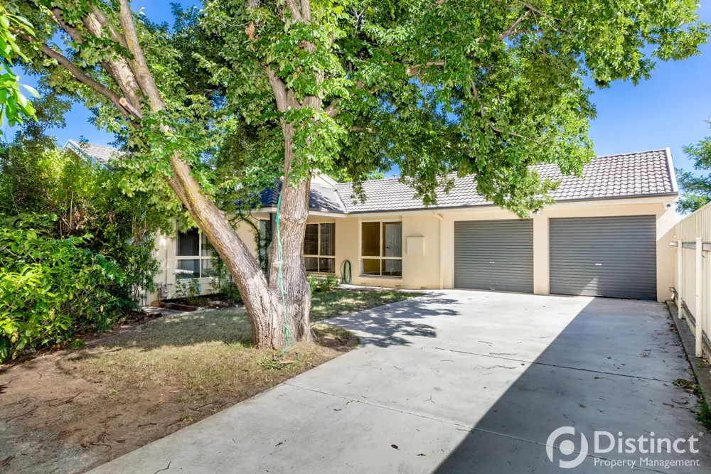 15 Piguenit Close, Lyneham, photo 1