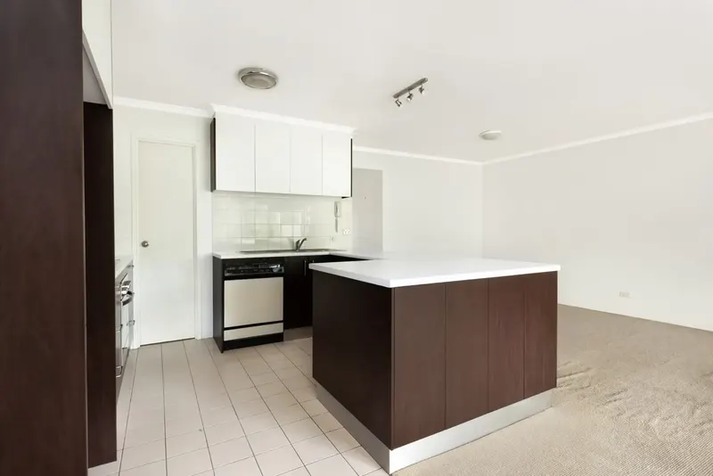 4/43-51 Giles Street, Kingston, photo 3